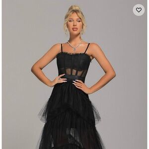 Never worn! Stunning maxi tulle gown (size small)!